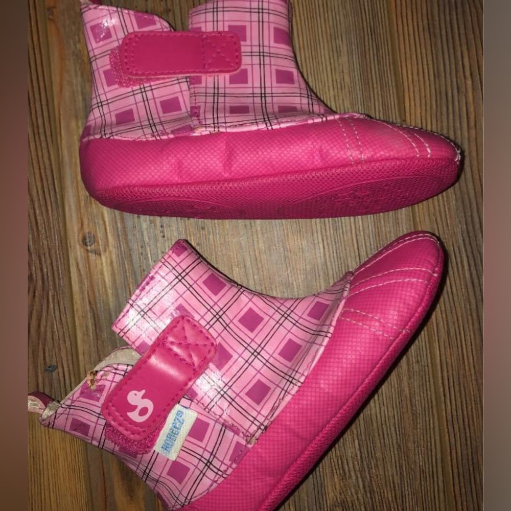Size 5 Robeez boots